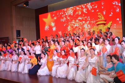 銀齡展風(fēng)采 夕陽別樣紅——廈門市湖里區(qū)老年大學(xué)舉辦精彩紛呈的文藝匯演