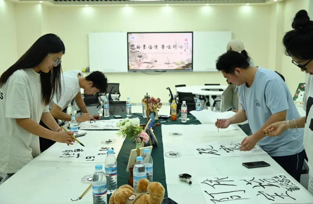 翰墨傳情，魯喀同心——南山書院與喀什職業技術學院攜手深化文化交融